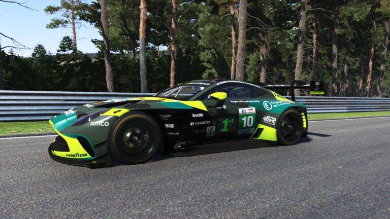 ASTON MARTIN AMR LMGT3